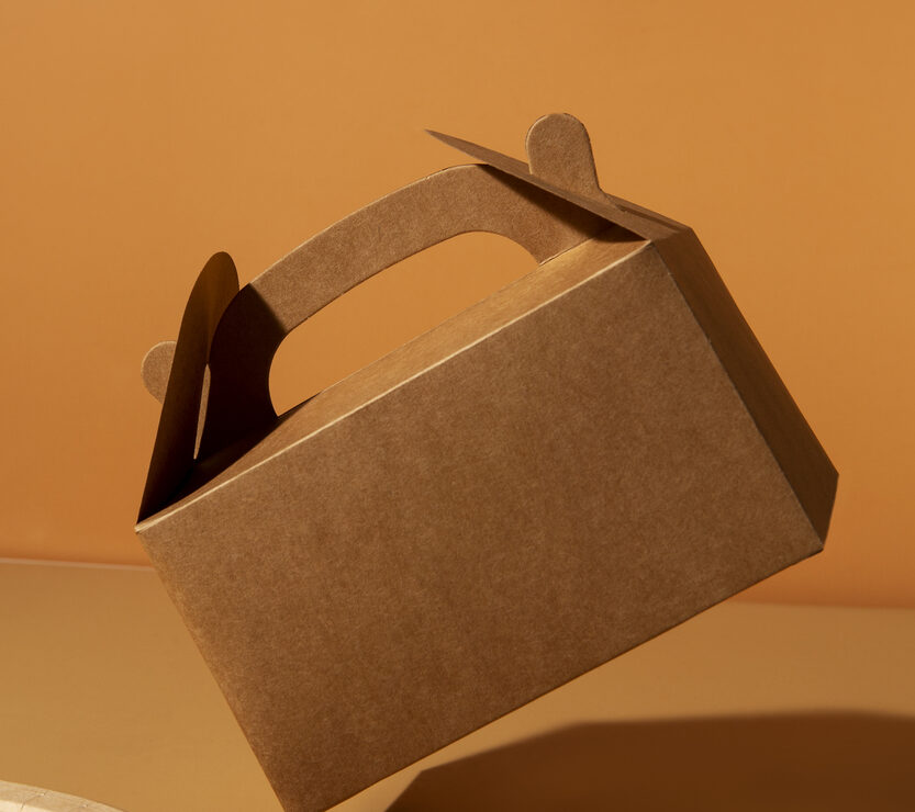 Customizing takeaway packaging